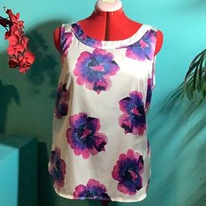 NWT Ann Taylor Vest Top Size Large